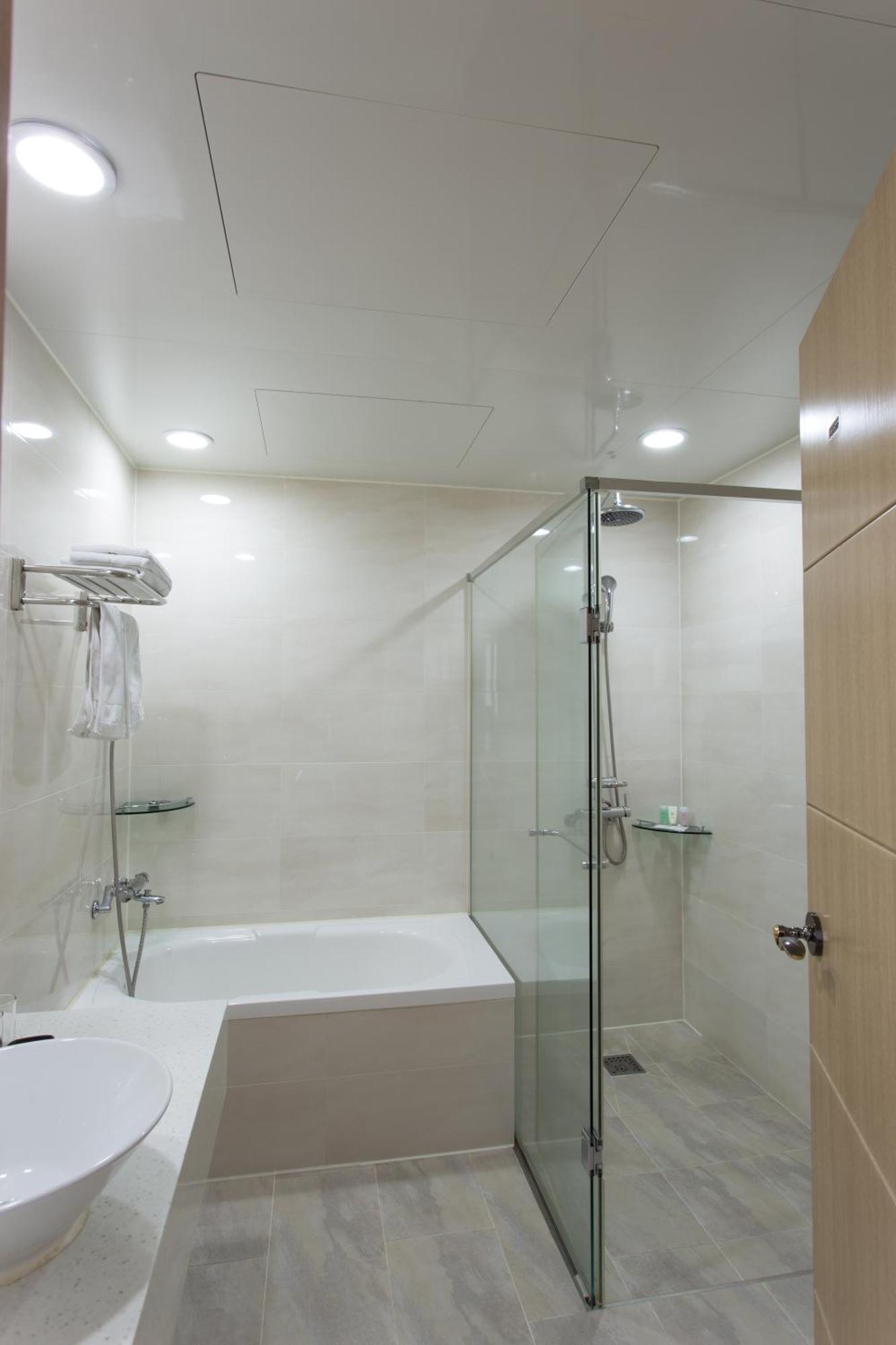 Yeosu Narsha Hotel Екстер'єр фото