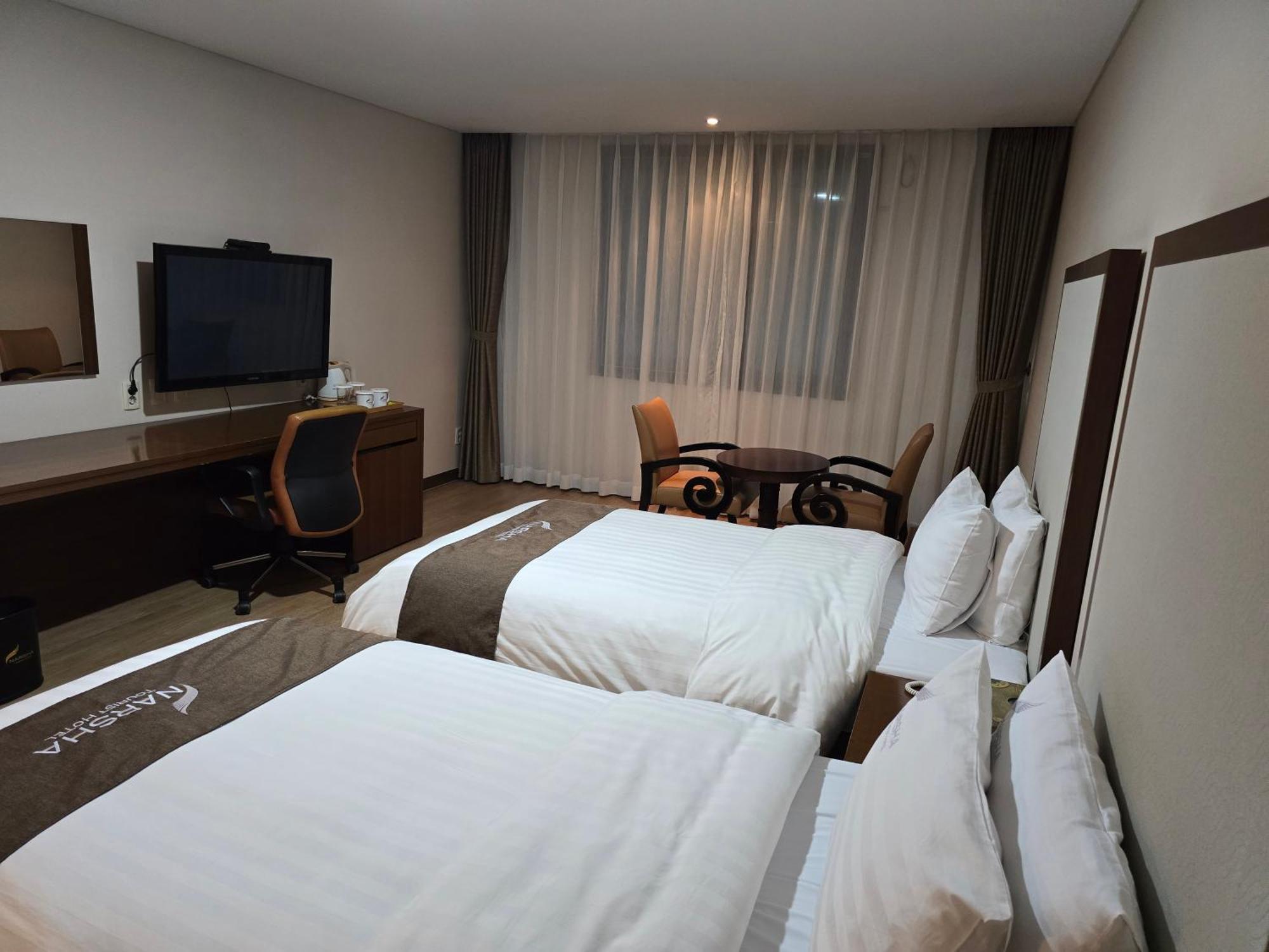Yeosu Narsha Hotel Екстер'єр фото