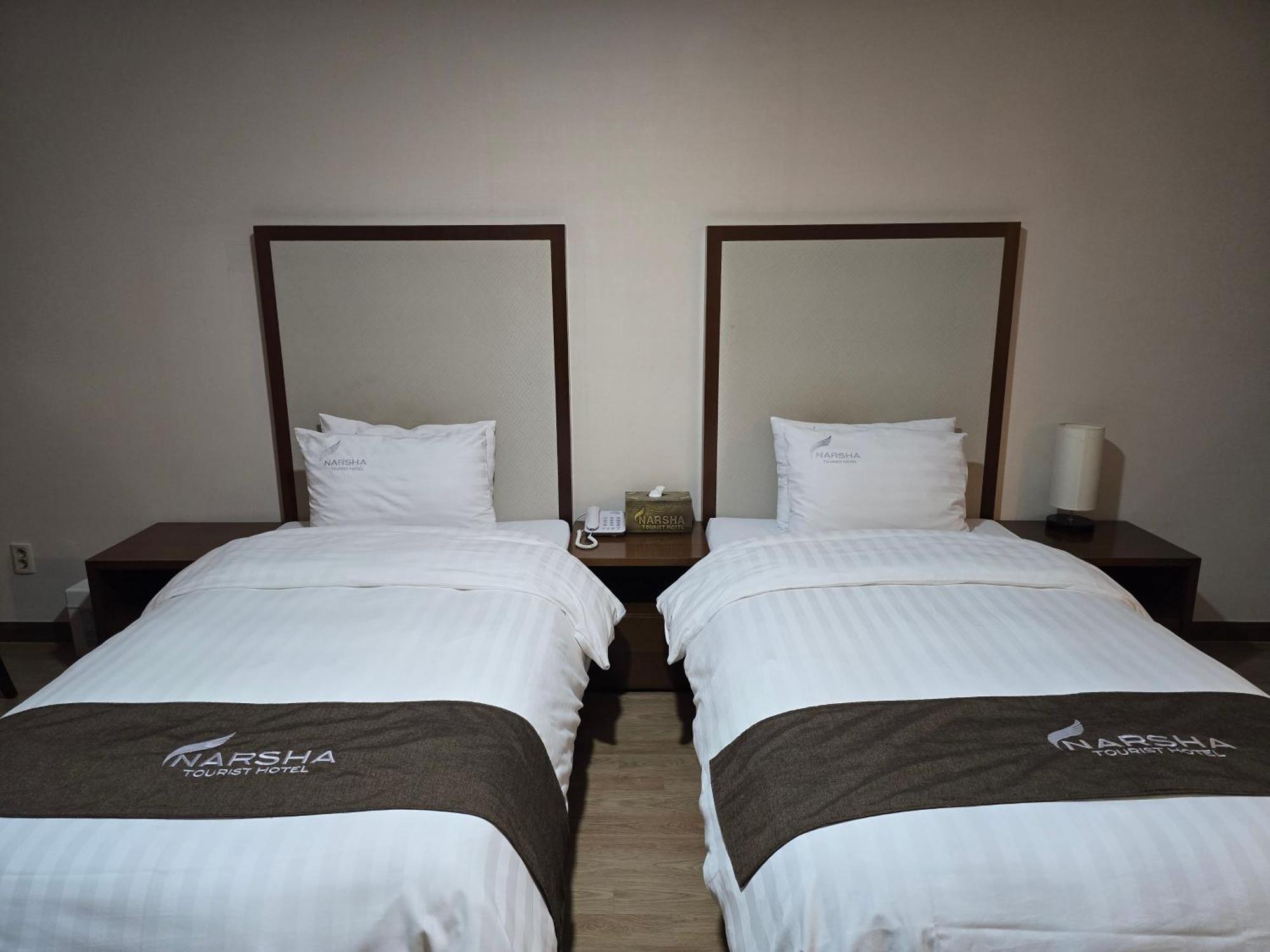 Yeosu Narsha Hotel Екстер'єр фото