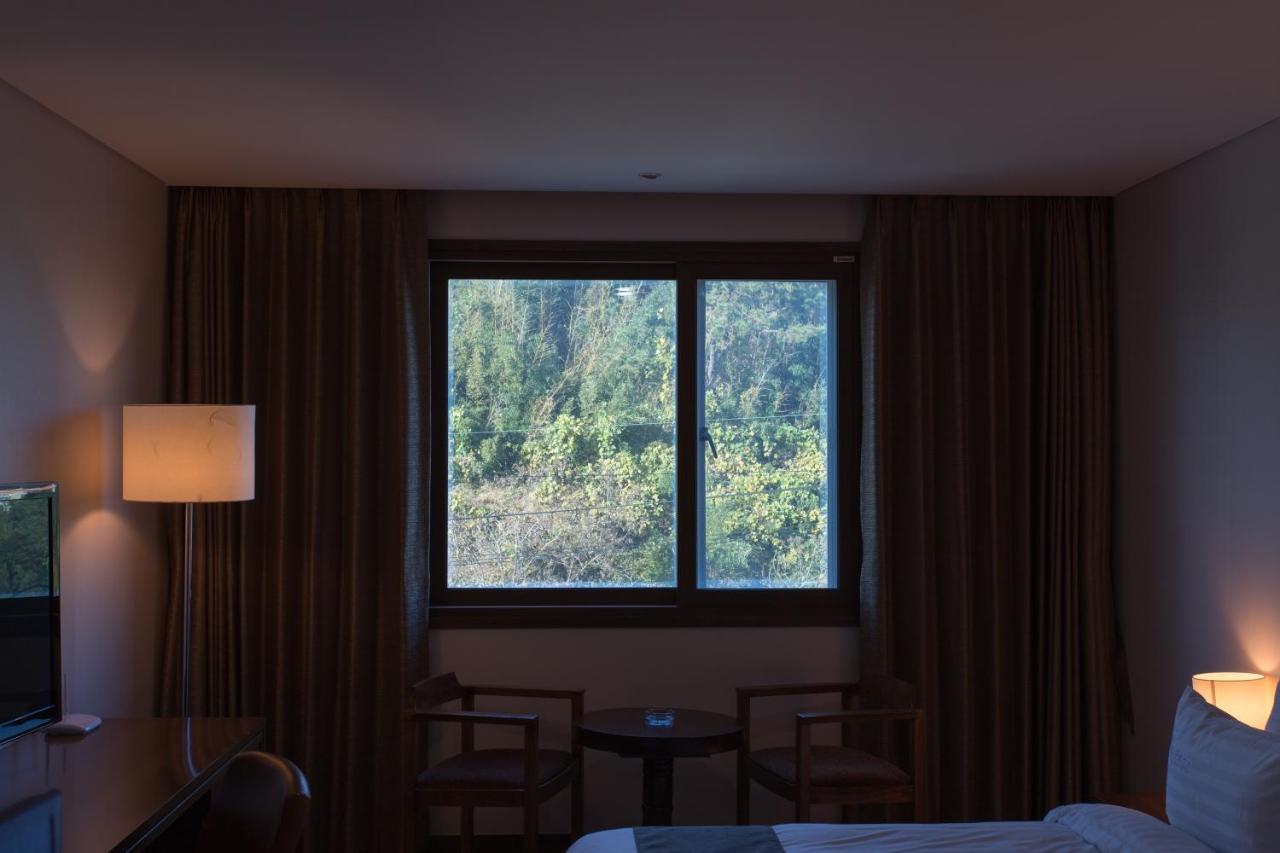 Yeosu Narsha Hotel Екстер'єр фото
